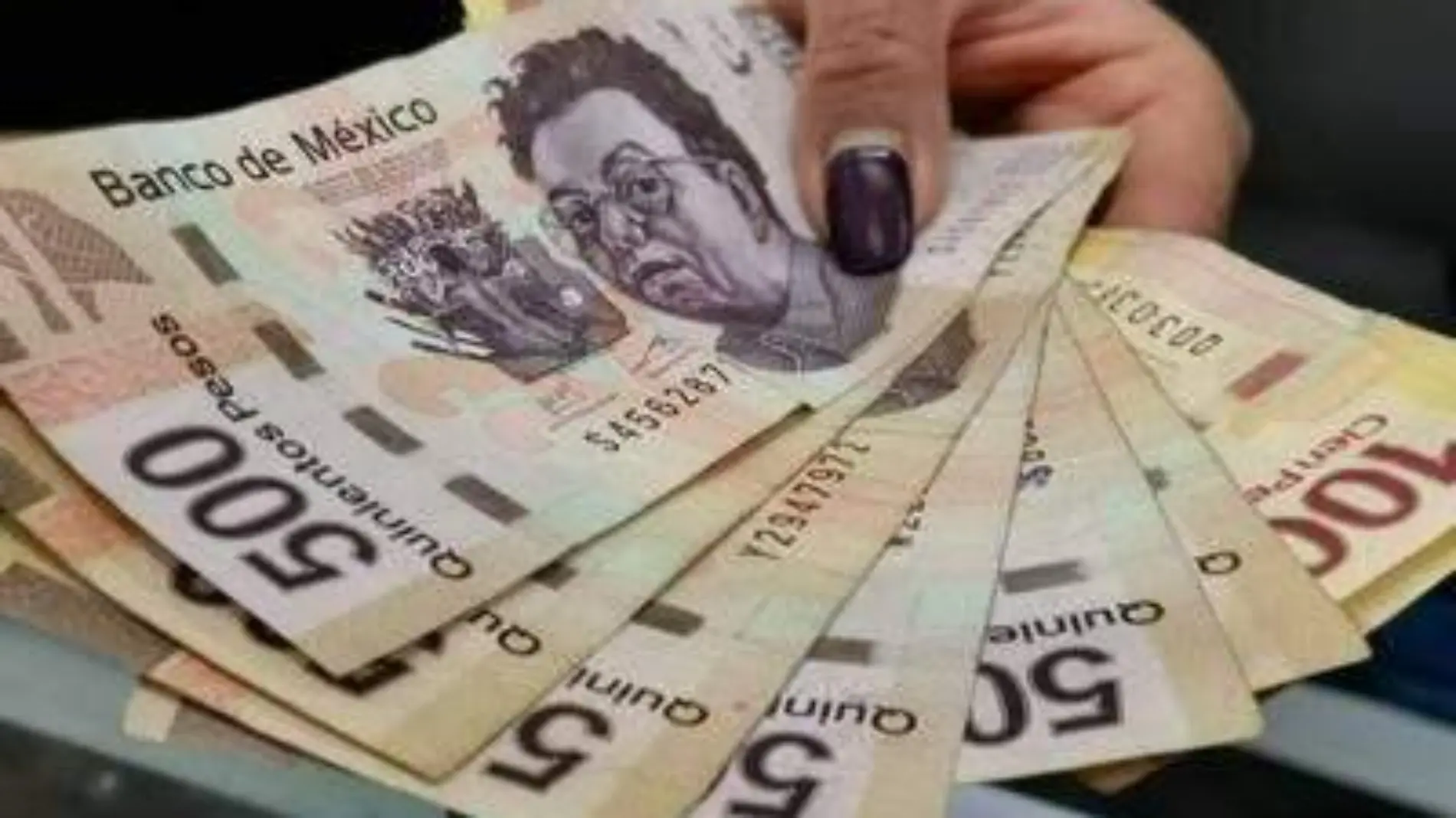 Dinero billetes economia pesos